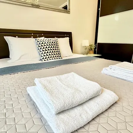 Apartament Elegant 1 Přemyšl Exteriér fotografie